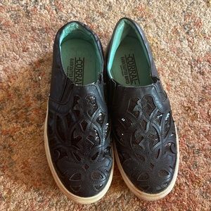 Sz 7.5 Corral loafers